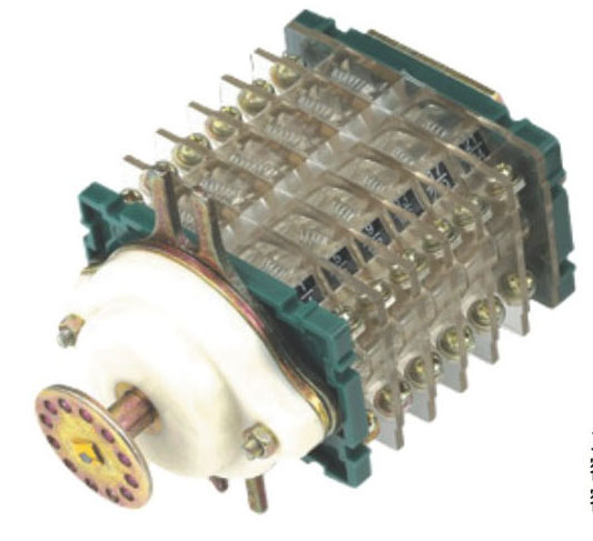 F9、F10、F11-□I/L系列輔助開關