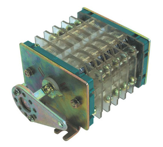 F9、F10、F11-□III/W系列輔助開關